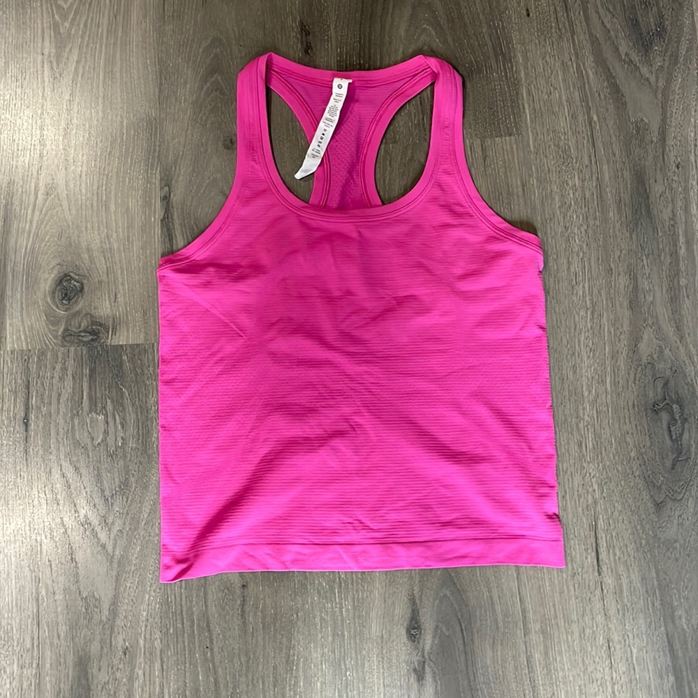 Sonic pink size 6 race length swiftly.